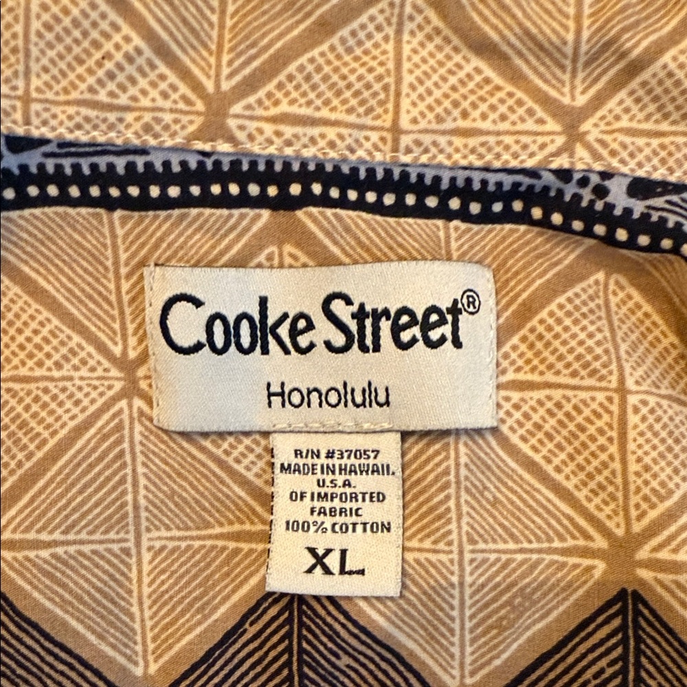 Cooke Street Men's Casual Button Down Hawaiian Shirt
